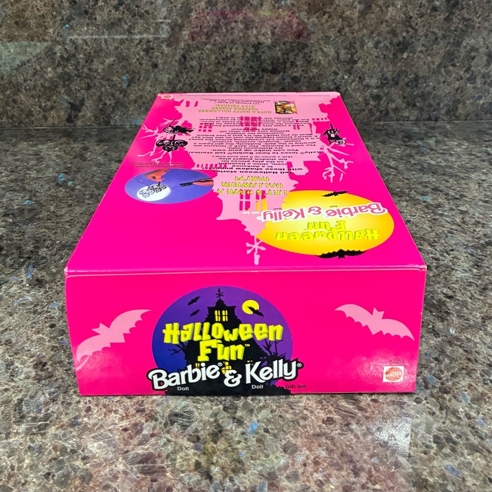 1998 NRFB Barbie & Kelly Halloween Fun Doll Gift Set - Picture 4 of 9